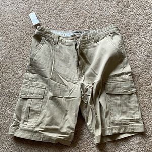 Men’s cargo shorts